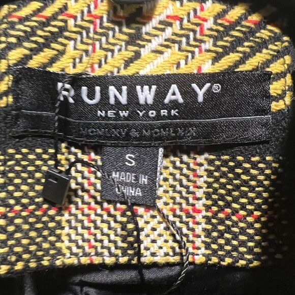 Runway Newyork Black and yellow plaid Jacket - Winter Fall size S NWT - Picture 3 of 4